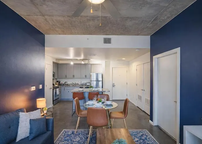 Apartamento Chic Downtown 2-bedroom Pool Gym Parking
