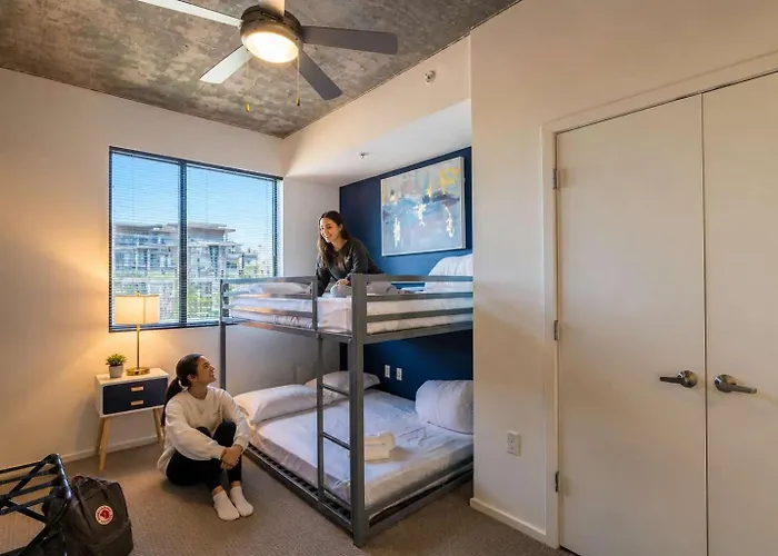 Chic Downtown 2-bedroom Pool Gym Parking Apartamento Phoenix