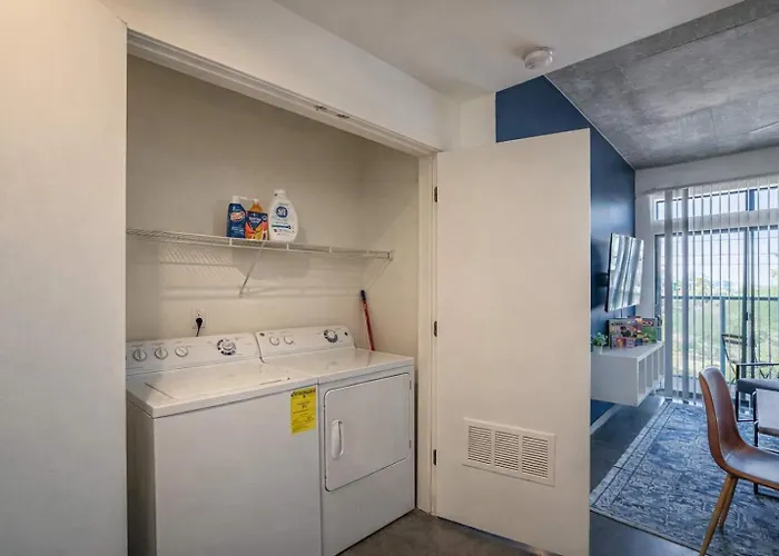 Apartamento Chic Downtown 2-bedroom Pool Gym Parking *
